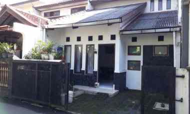 dijual rumah antapani