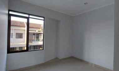 dijual rumah antapani