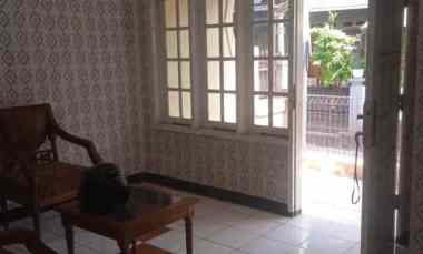 dijual rumah antapani