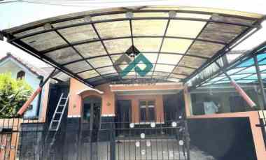 dijual rumah antapani