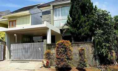 dijual rumah antapani