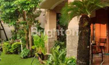 dijual rumah araya 1