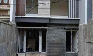 dijual rumah araya 2