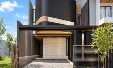 dijual rumah araya 2 boulevard surabaya