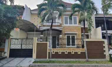 dijual rumah araya