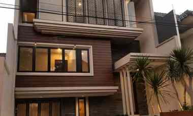 Rumah Siap Huni Modern Style Araya Row Jalan 3 Mobil, Surabaya