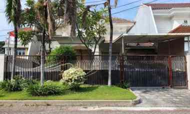 dijual rumah araya