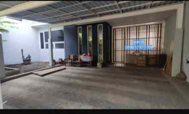 dijual rumah arcamanik