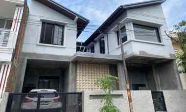 dijual rumah arcamanik endah