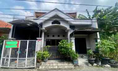 dijual rumah area strategis jambangan