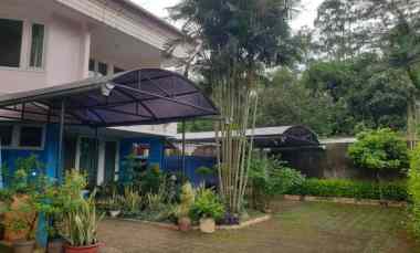 dijual rumah asri di dalam townhouse