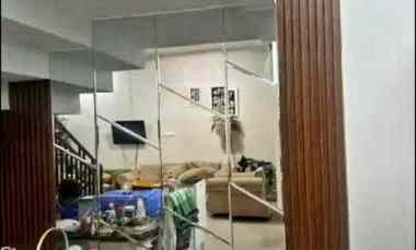 dijual rumah asri strategis tengah kota bandung