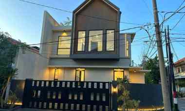Rumah Baru Mewah Scandinavian Area Babatan Pantai, Surabaya Timur