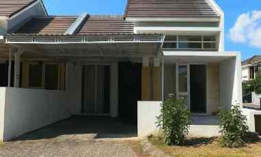 dijual rumah babatan pantai