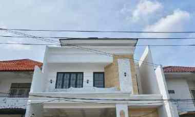 dijual rumah babatan pantai