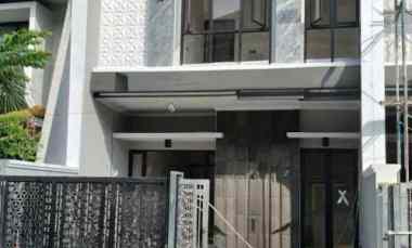 dijual rumah babatan pantai
