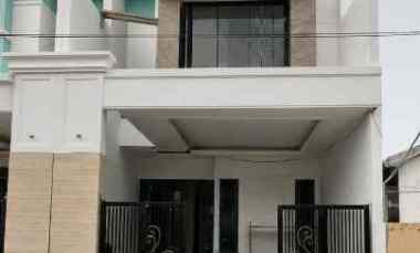 Hunian Mewah American Classic Perum Babatan Pantai Baru Gress