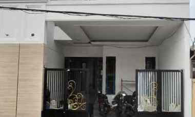 dijual rumah babatan pantai