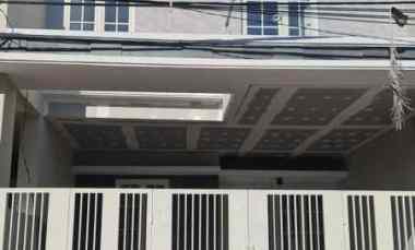 dijual rumah babatan pratama wiyung