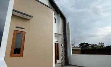 dijual rumah baki sukoharjo