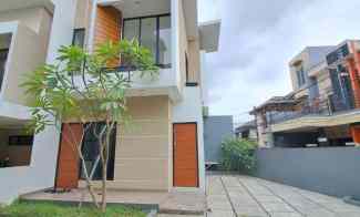 Rumah Siap Huni Mewah Dijual Murah di Jaktim dekat Jalan Raya Condet