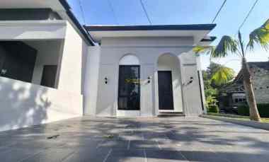 dijual rumah bangunjiwo kec kasihan kab