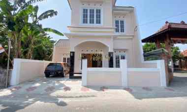 dijual rumah banguntapan bantul