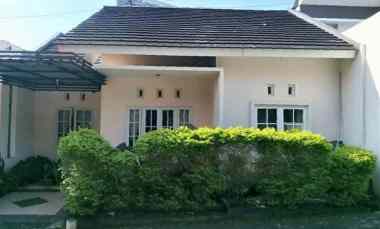 dijual rumah banyumanik