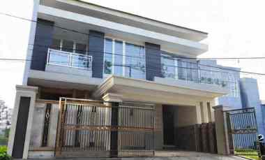 Dijual Rumah Baru 2 Lantai di Graha Santoso
