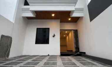 dijual rumah baru dalam komplek siap huni