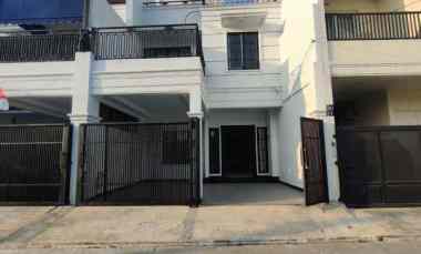 dijual rumah baru dengan rofftop siap huni