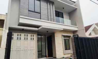 dijual rumah baru gress di perumahan manyar kertoadi