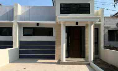 gambar dijual rumah baru kawasan cluster dau dekat kota batu