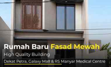 dijual rumah baru manyar surabaya timur 2 lantai hgb