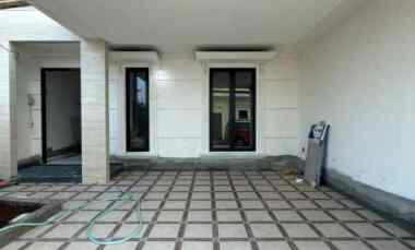 dijual rumah baru modern american style
