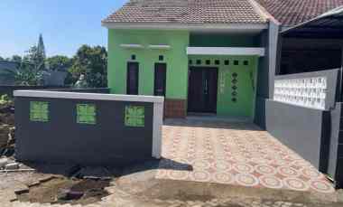 Dijual Rumah Baru Siap Huni Lokasi Tlekung Batu Malang