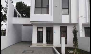 dijual rumah batununggal