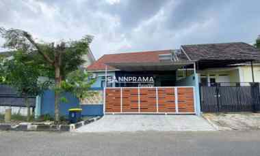 dijual rumah bella casa residence