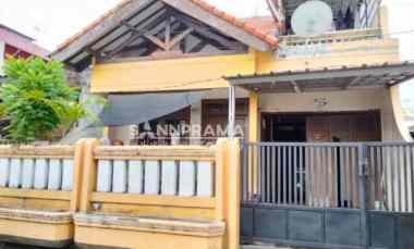 dijual rumah bidara cina