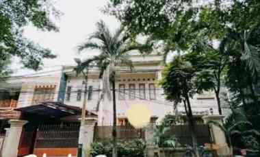 Rumah Model Klasik Area Elit Blok S, dekat S C B D Kebayoran Baru