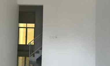 dijual rumah boulevard hijau