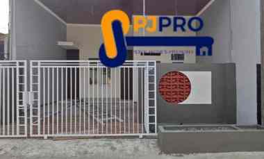 dijual rumah boulevard hijau