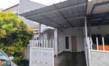 dijual rumah boulevard hijau kota