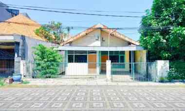 dijual rumah bratang gede wonokromo