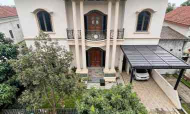 dijual rumah bsb city