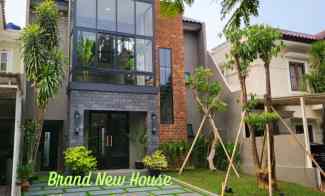 Rumah Baru 2,5 Lantai di BSD City, Lt.200 Lb.300 Rp.5,15M