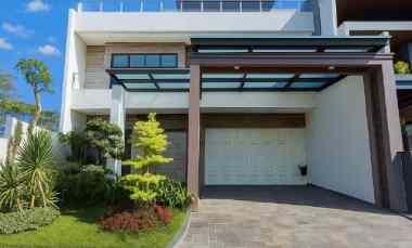 dijual rumah bukit golf