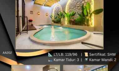 DIJUAL/DISEWAKAN Rumah Villa Full Furnish di Kawasan Elite Tepi Danau
