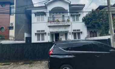 dijual rumah bumi sariwangi