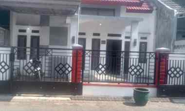dijual rumah bumiayu
